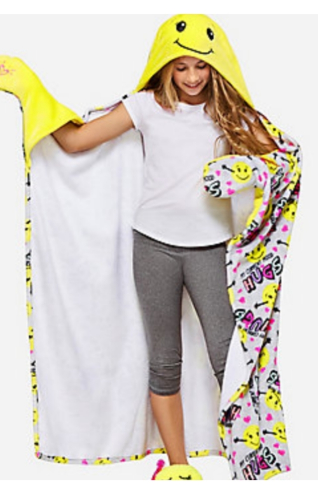 Justice Girls Body Blanket Smiling Faces hood